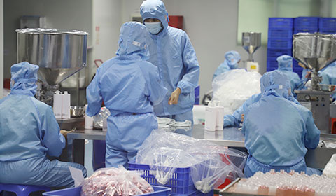 廣州化妝品代加工廠家分享護(hù)膚品成分孕婦禁用的有哪些